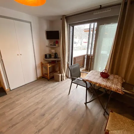 Cosy Renove Au Centre De La Clusaz, Balcon, Parking Prive, Proche Commerces Et Pistes - Fr-1-459-84 Apartment